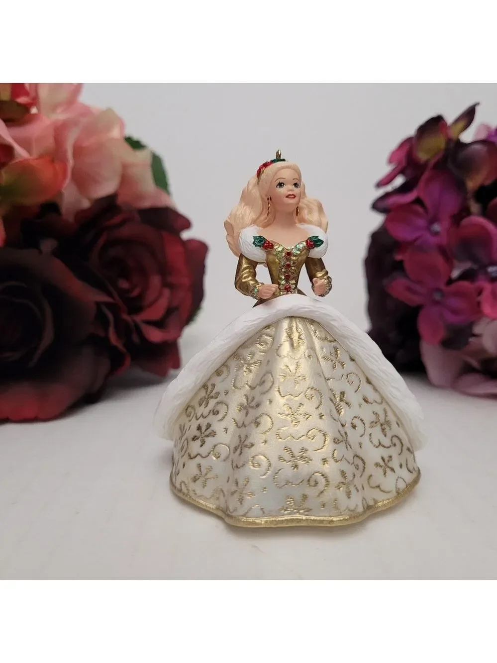 Vintage 1994 Hallmark Keepsake Ornament Holiday Barbie Collectors Series